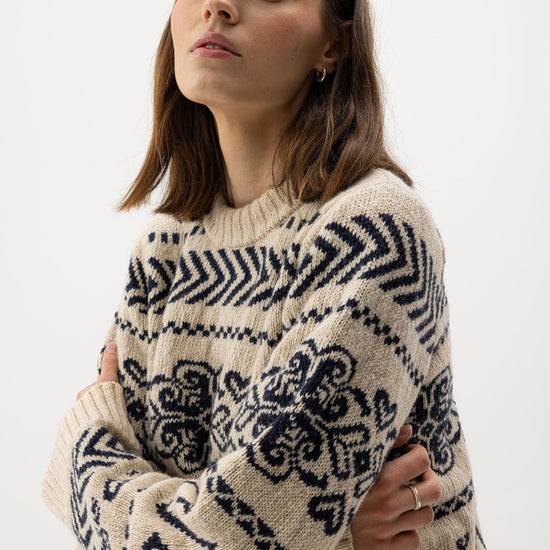 Magda Crew – Sand - Navy – Herstelleransicht