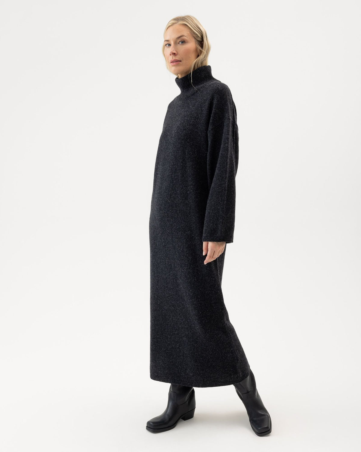 Viveka Dress – Black Melange – Herstelleransicht