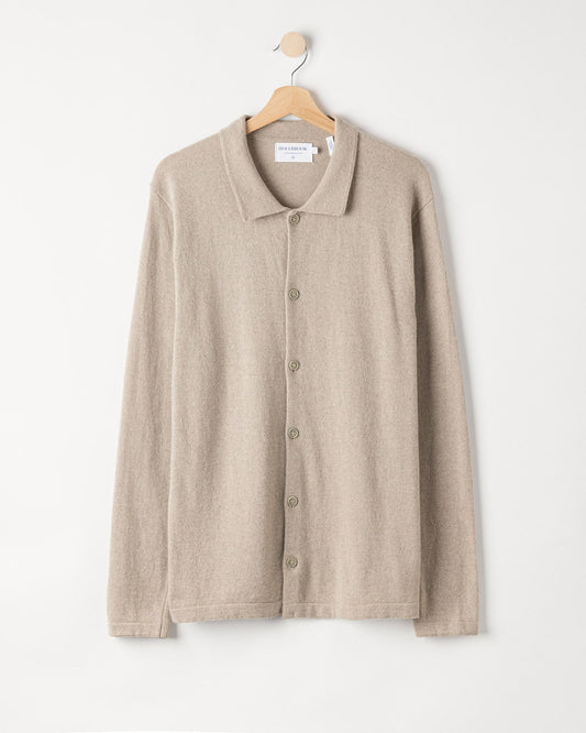 Chris Shirt – Taupe – Kleiderbügelaufnahme