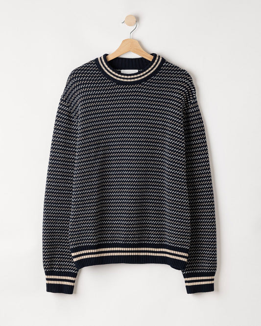 Neil Crew – Navy (multi color) – Kleiderbügelaufnahme